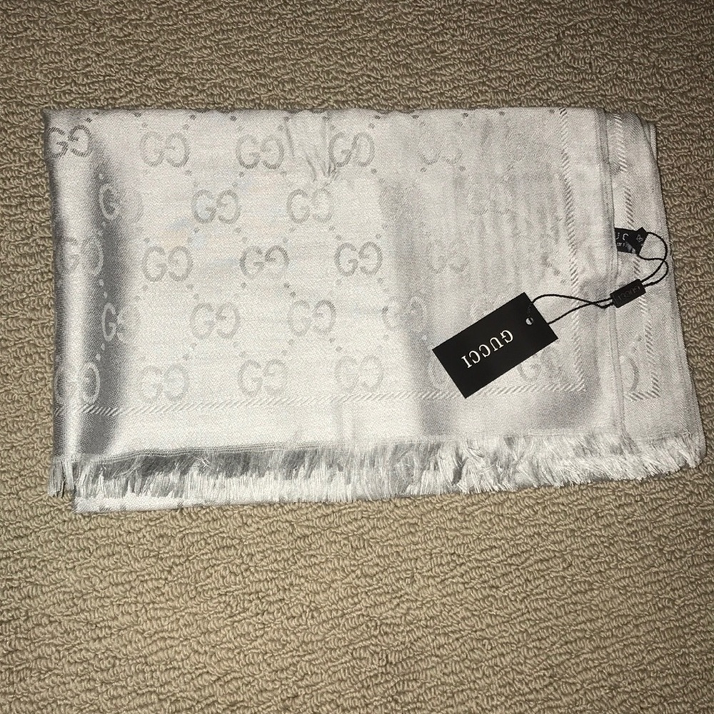 Grey Gucci scarf